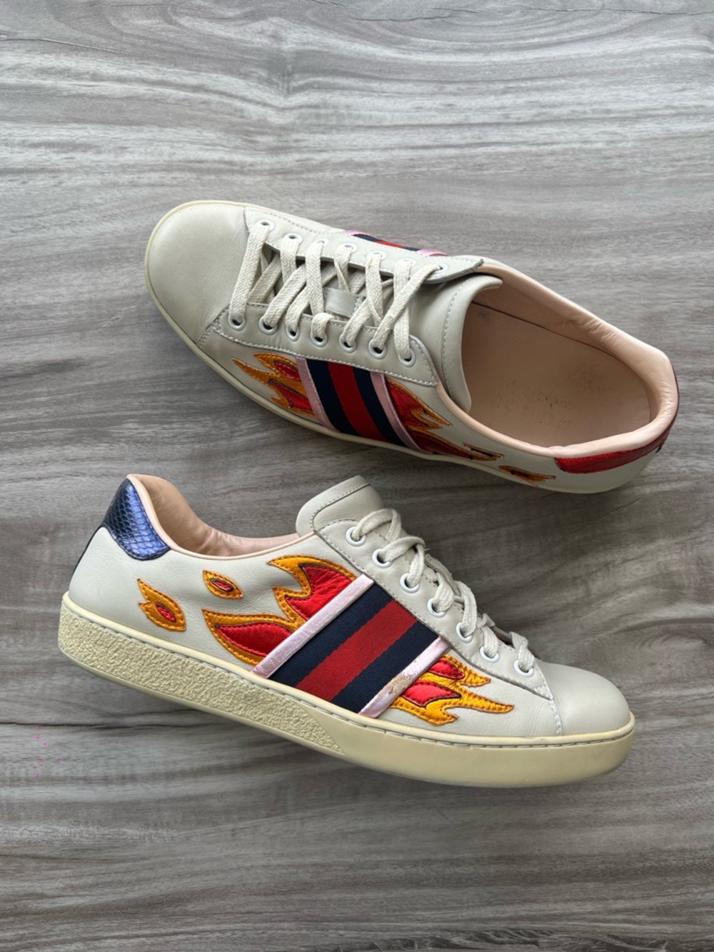 Gucci Ace Flames Size 7 US Men’s/ 8.5 Women’s US (Gucci 6)